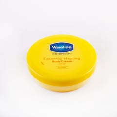 فازلين كريم الجسم العناية الأساسية 120 مل